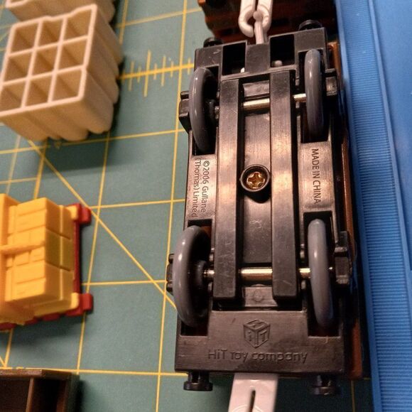 BoCo and (3) Narrow guage slate trucks - Picture 8 of 10